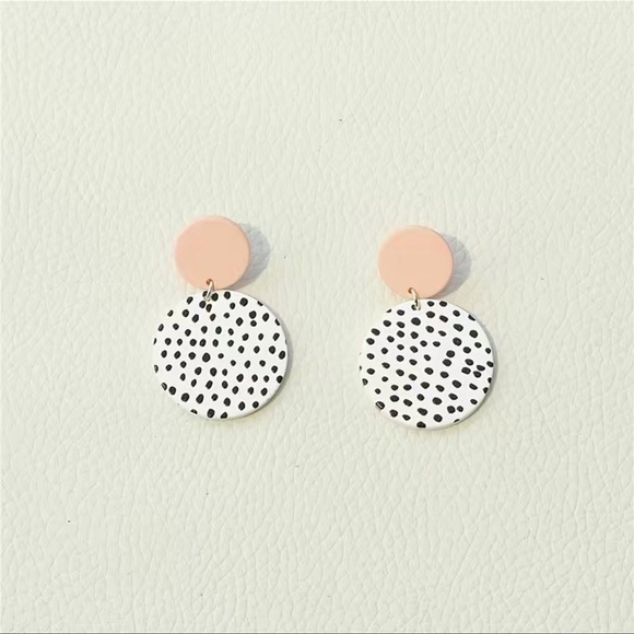 Elegant Dangle Earrings Pink Acrylic Circle White Black Dot Pattern - Picture 1 of 7